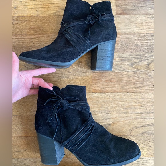 Coolway Leather Fringe Boots Size 40 Ankle Boots Heel Size 9 - Picture 2 of 6